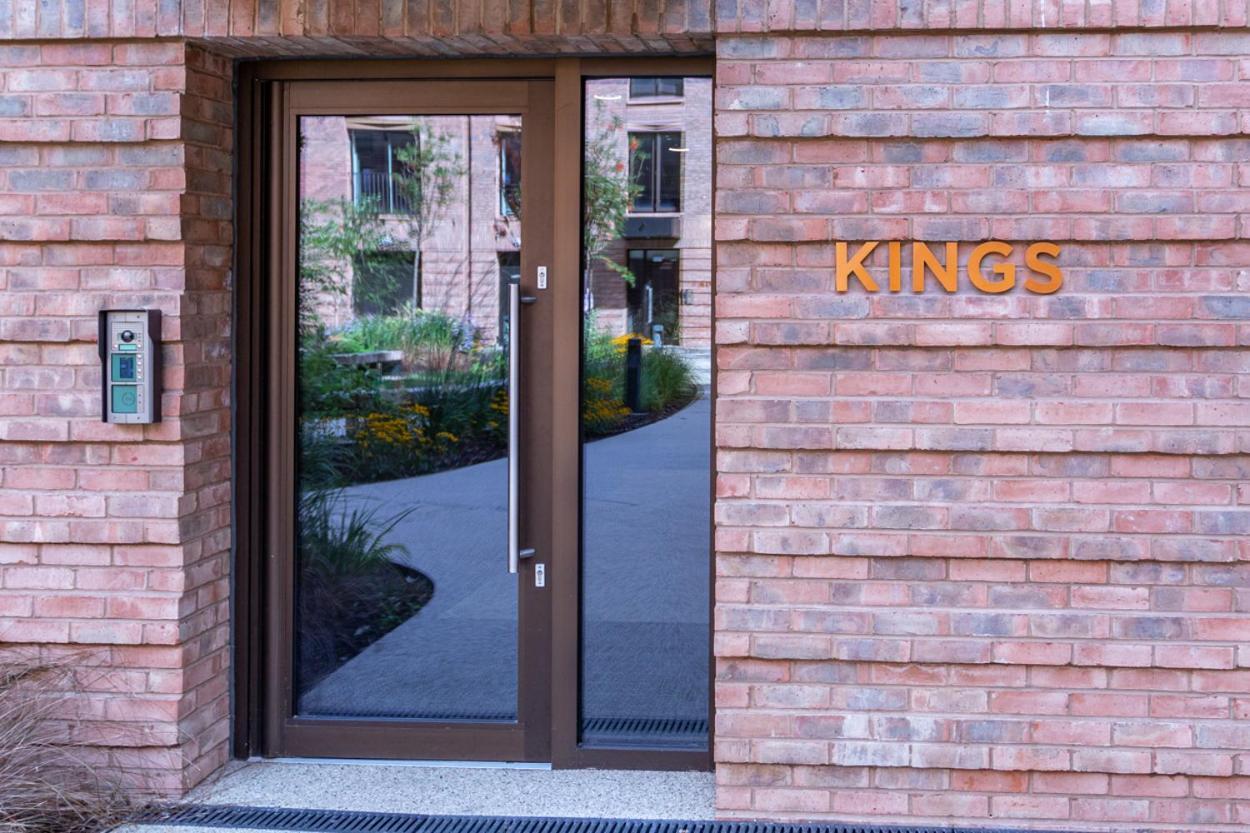 Kings Apartments, Hudson Quarter York Extérieur photo